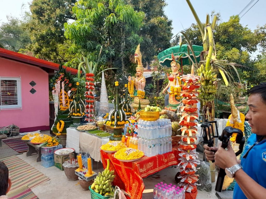 พิธีบวงสรวง พ่อปู่ศรีสุทโธและแม่ย่าศรีปทุมมา